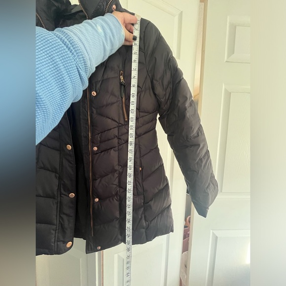 Marc New York down jacket. Woman’s medium deep plum with copper details - Picture 5 of 5